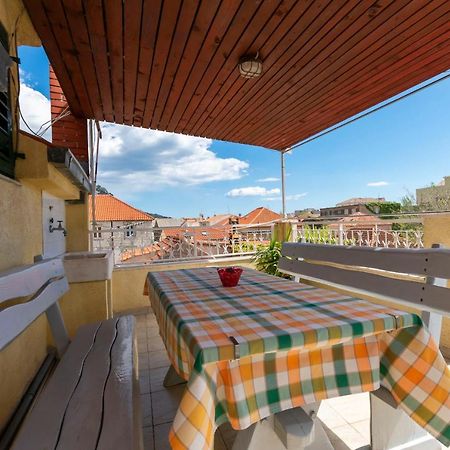 Apartment Ivanka Omis Exterior photo