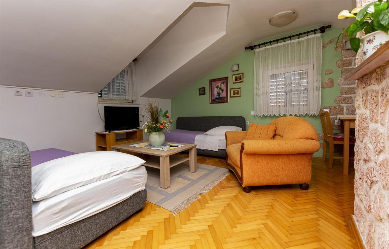 Apartment Ivanka Omis Exterior photo