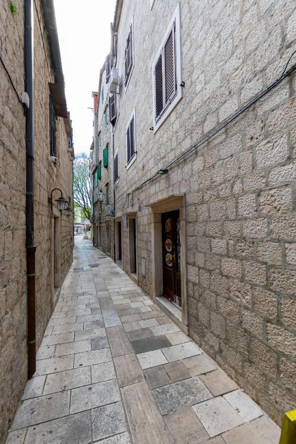 Apartment Ivanka Omis Exterior photo